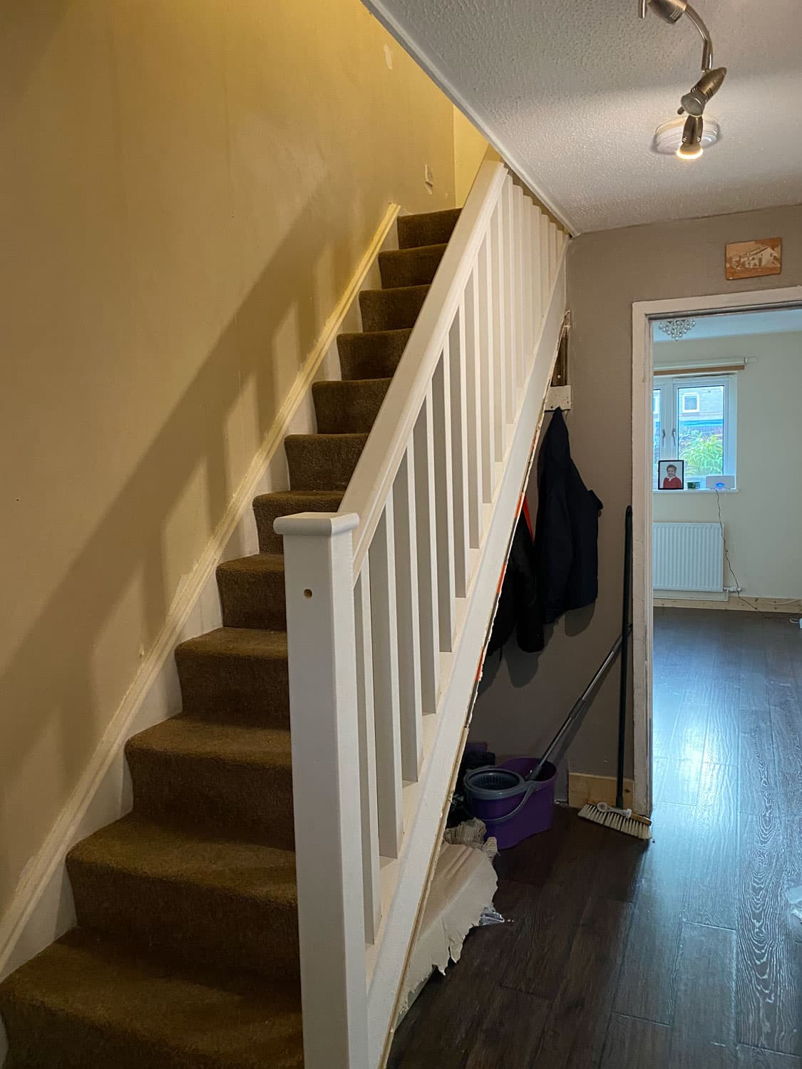 White Spindle Staircase by T Lefort Carpentry in Hertfordshire